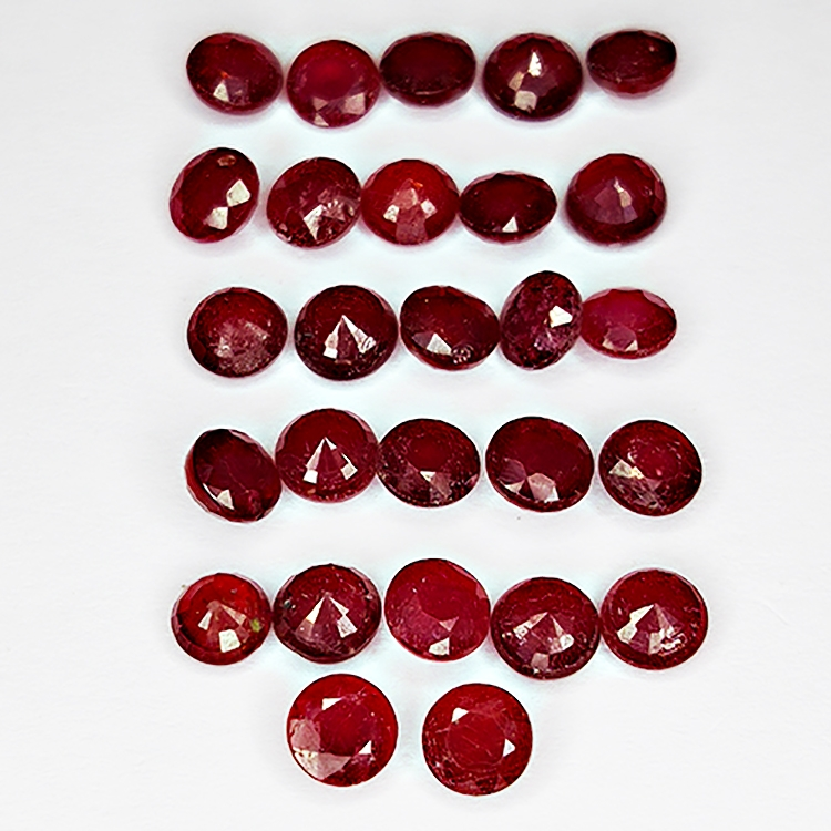 12.93ct Rubin rundschliff 4.4x4.3mm  27stk