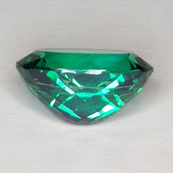 12.68ct Topaze Verte ovale coupe 15.8x12.4mm