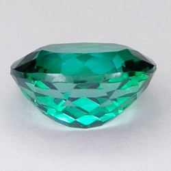 8.51ct Topaze Verte coupe ovale 13.1x10.5mm