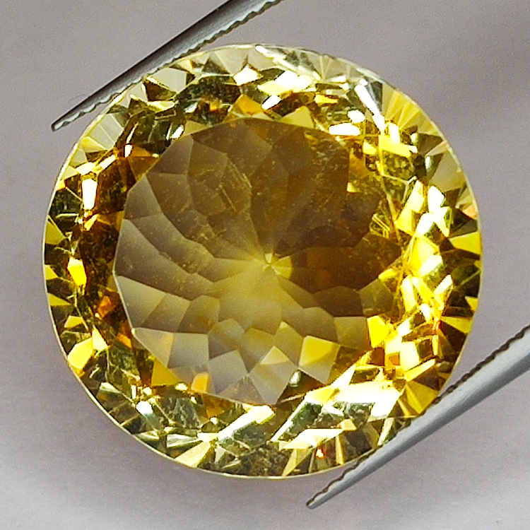 24.01ct Citrine round cut 20x20mm