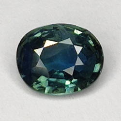 0.63ct Saphir Bleu coupe ovale 6x4mm