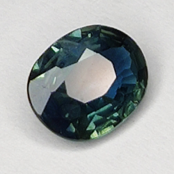 0.63ct Blauer Saphir ovalschliff 6x4mm