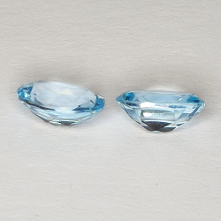 2.77ct Coppia Topazio Blu taglio ovale 8.0x6.1mm