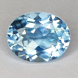 3.68ct Topaze Bleue coupe ovale 10.0x8.0mm