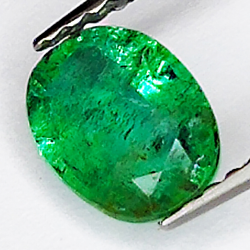 0.93ct Emerald oval cut 7.2x5.4mm