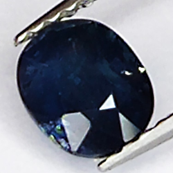 0.92ct Zaffiro blu taglio ovale 6.1x5.2mm