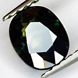 0.76ct Saphir Vert coupe ovale 6.0x5.0mm