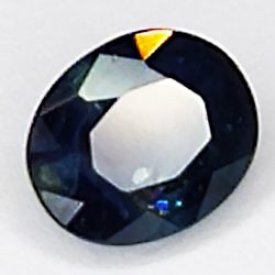 0.78ct Bleue Saphir coupe ovale 6.0x4.9mm