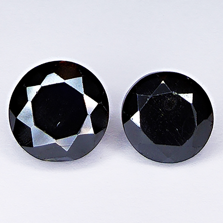 40.94ct Coppia Spinello Nero taglio rotondo 10.9x10.9mm