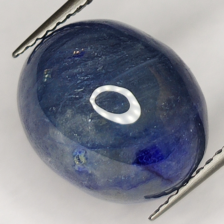 13.80ct Bleu Saphir cabochon ovale 13.3x11.0mm