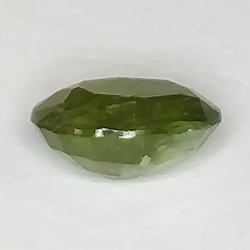 6.29ct Zaffiro verde taglio ovale 9.1x7.5mm