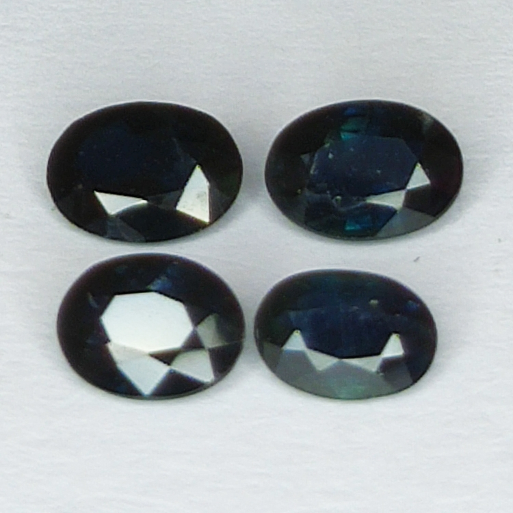 2.40ct Blauer Saphir ovalschliff 6.3x4.4mm 4stk