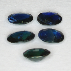 4.52ct Bleu Saphir ovale coupe 7.6x5.3mm 5pcs