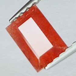 0.84ct Zaffiro Padparascha taglio baguette 5x4mm