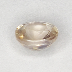 1.14ct Saphir Blanc coupe ovale 6.0x5.3mm