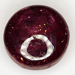 5.39ct Rubis Étoilé cabochon ovale 9.1x8.9mm