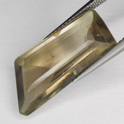 9.95ct Quartz Fumé coupe fantaisie 21x11mm