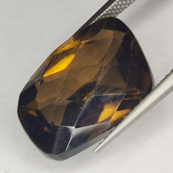 12.78ct Quartz Fumé coupe fantaisie 16x12mm