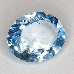 3.66ct Blauer Topas ovalschliff 10.7x8.8mm