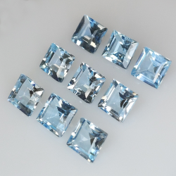 12.55ct Topacio Azul talla princesa 6.2x6.2mm 9pz