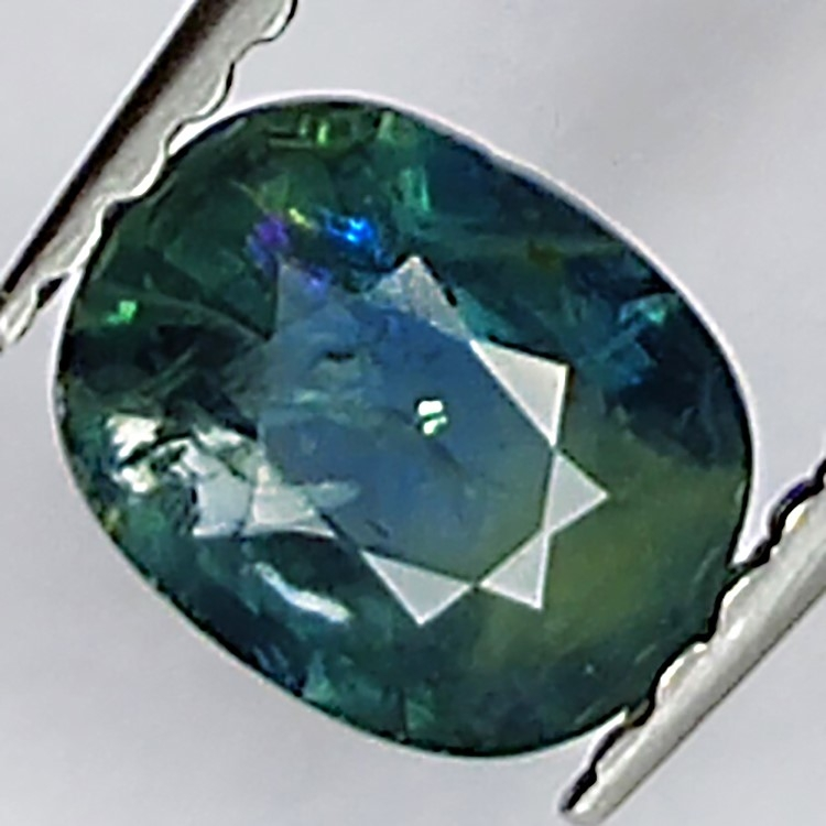 0,75ct Blauer Saphir ovalschliff 5x4mm