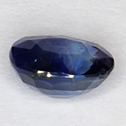 0.94ct Blauer Saphir ovalschliff 6x4mm