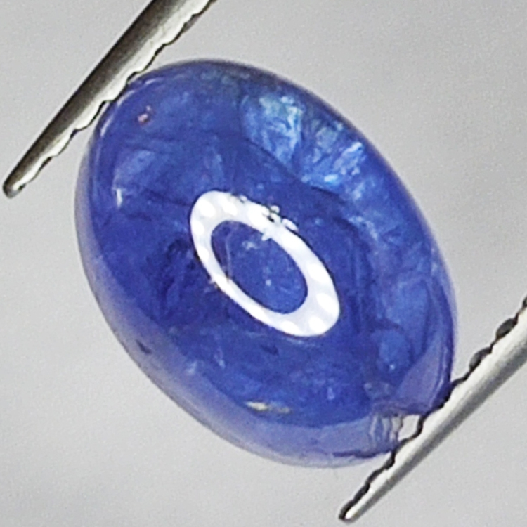 2.75ct Tanzanite cabochon ovale 9.5x6.8mm