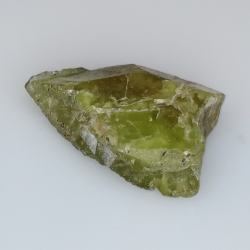 18.17ct Green rough Sphene 21.4x13.0mm