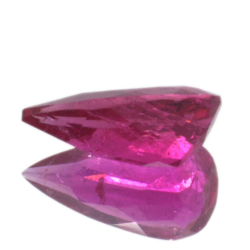 1,95 ct Trumaline-Rubellit im Ovalschliff, 11,71 x 6,24 mm