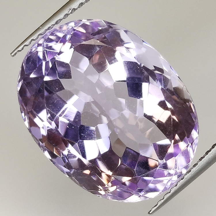 17,73ct Amethyst ovaler Schliff 18.42x14.23mm