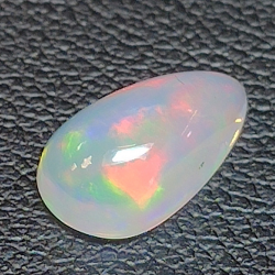 Äthiopischer Opal im Birnenschliff 1,19ct