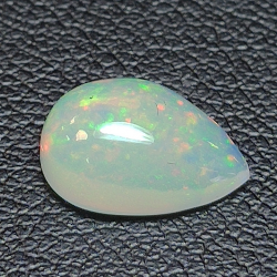 Ethiopian pear-cut opal 1.74ct