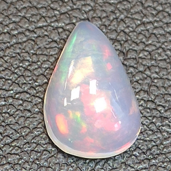 Ópalo Etiopía talla pera 1.25ct