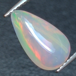 Äthiopischer Opal im Birnenschliff 1,25ct