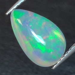 Äthiopischer Opal im Birnenschliff 1,25ct