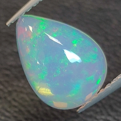 Ethiopian pear-cut opal 1.25ct