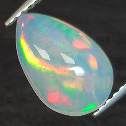 Äthiopischer Opal im Birnenschliff 1,27ct