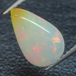 Ethiopian pear-cut opal 1.07ct