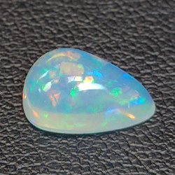 Ópalo Etiopía talla pera 1.46ct