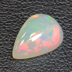 Pear-cut Ethiopian opal 1.20ct