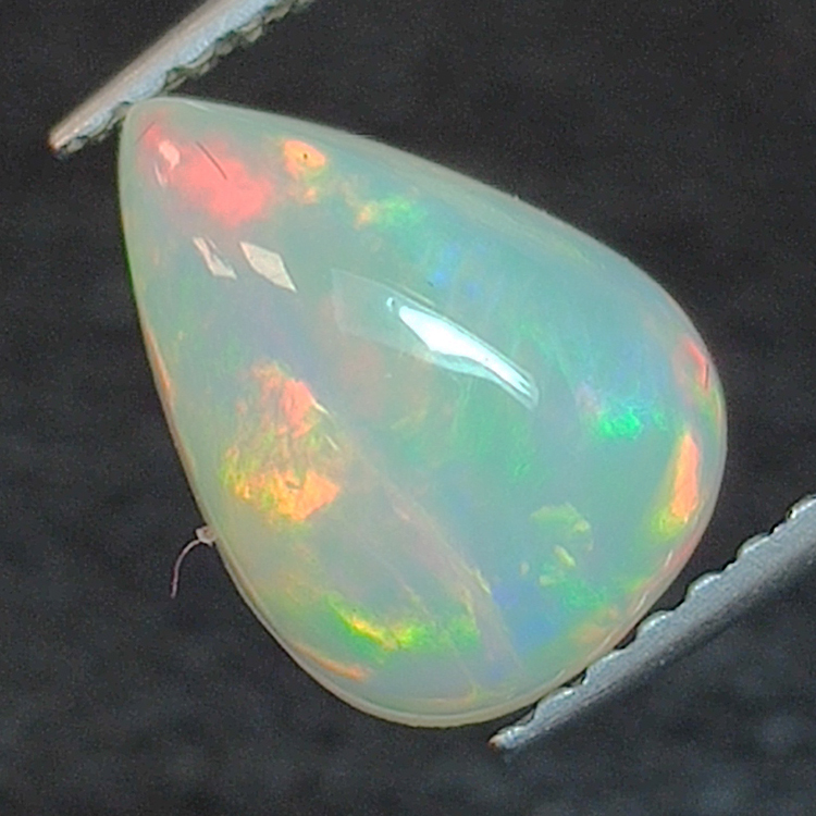 Äthiopischer Opal im Birnenschliff 1,20ct