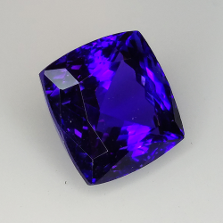 Tanzanite rectangulaire taille coussin 6.93ct