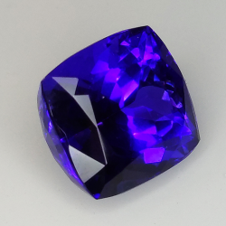 Tanzanite rettangolare taglio cuscino 6.99ct