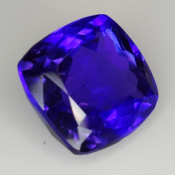 Tanzanite rettangolare a cuscino taglia 9.62ct