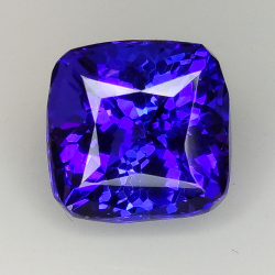 Tanzanite rectangulaire taille coussin 4.82ct