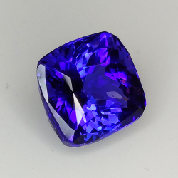 Tanzanite rectangulaire taille coussin 4.82ct