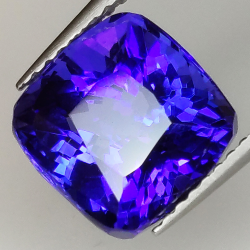 Tanzanite rettangolare taglio cuscino 4.82ct