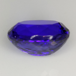 Tanzanite taglio ovale 6.74t