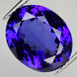 Tanzanite taglio ovale 6.74t