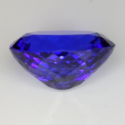 Tanzanite taglio ovale 6.78ct